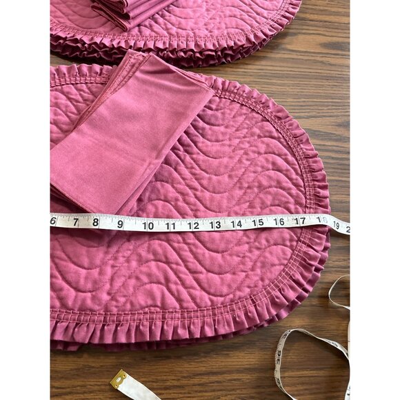 Mauve cloth oval placemats with matching napkins set of eight - Picture 3 of 4